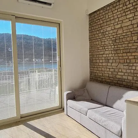 别墅 La Casa Di Sasso *